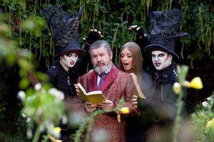 Bram Stoker and RTE star Diana Bunici, from popular children's television programme Elev8, pictured at Marshs Library as they launch Dublin City Councils inaugural Bram Stoker Halloween Festival which runs from Fri 26th-Sun 28th October. Photo: Peter Houlihan / Fennells