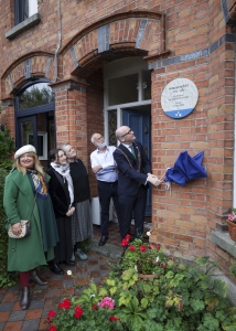 A plaque to honour Norah Hoult, Irish writer of novels and short stories, was today unveiled by Lord Mayor of Dublin Cllr Ray McAdam, at Norah’s home in 25 Ashfield Park, Terenure.<br /> Born on this day, 20th September in 1894, Eleanor Lucy Hoult known by her pen name Norah Hoult was one of Ireland’s most prolific and popular authors of the 20th century, and also one of the most censored in Ireland.